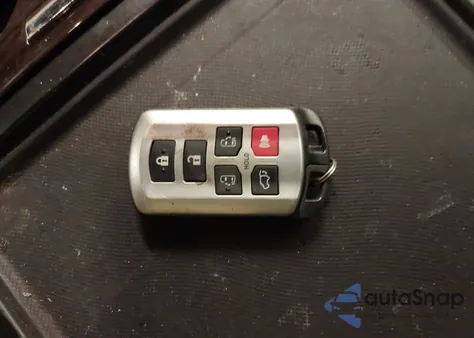 2015 Toyota Sienna Xle 7 Passenger z USA, uszkodzony, nr VIN 5TDDK3DC4FS123467